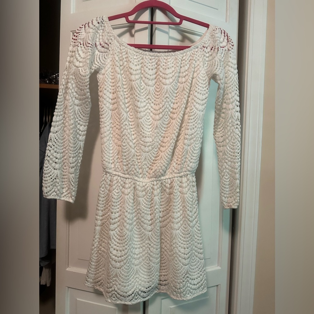 Lilly Pulitzer white mini dress.  Size XXS.  Has liner